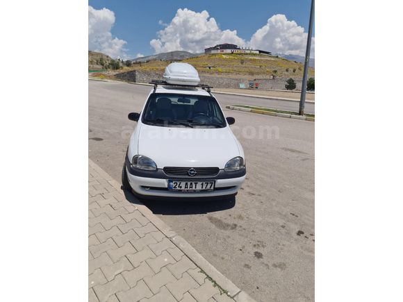 Sahibinden Opel Cor Model  300.000 km Beyaz