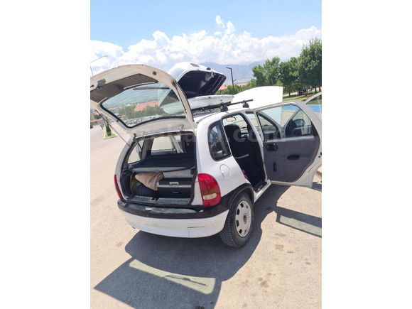 Sahibinden Opel Cor Model  300.000 km Beyaz