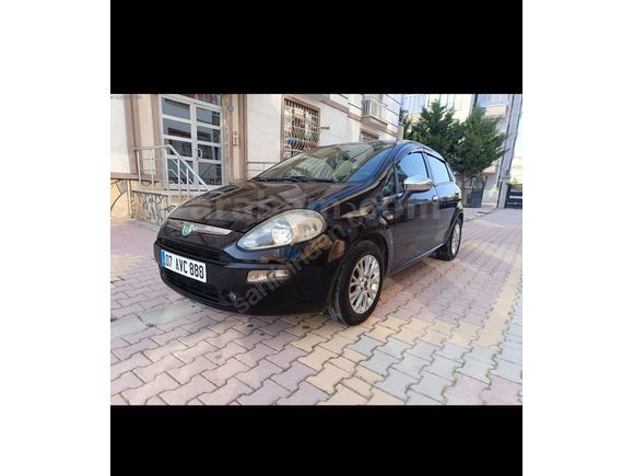 Sahibinden tek parça boyalı Fiat Punto EVO 1.4 Multiair Dynamic 2010 Model 