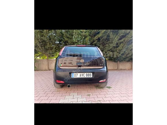 Sahibinden tek parça boyalı Fiat Punto EVO 1.4 Multiair Dynamic 2010 Model 