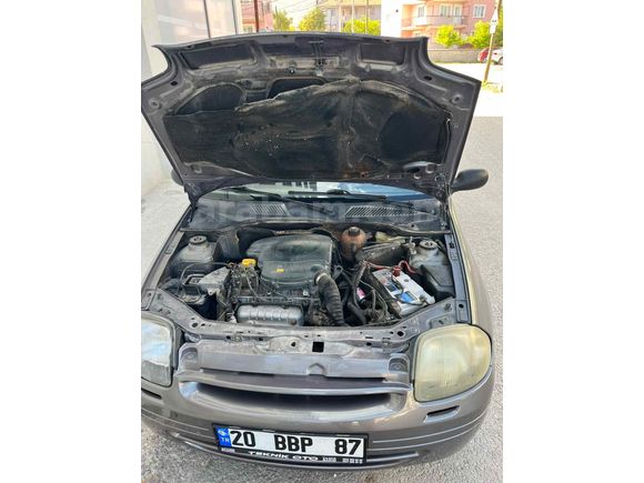 Sahibinden Renault Clio 1.4 RNA 2000 Model 