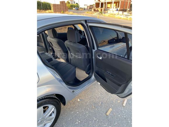 Sahibinden Renault Megane 1.6 Dynamique 2005 Model 