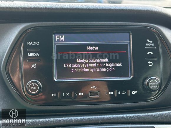 HARMAN'DAN_GENİŞ EKRAN+2022 EGEA EASY ÇELİK JANTLI_130.000 KM'DE