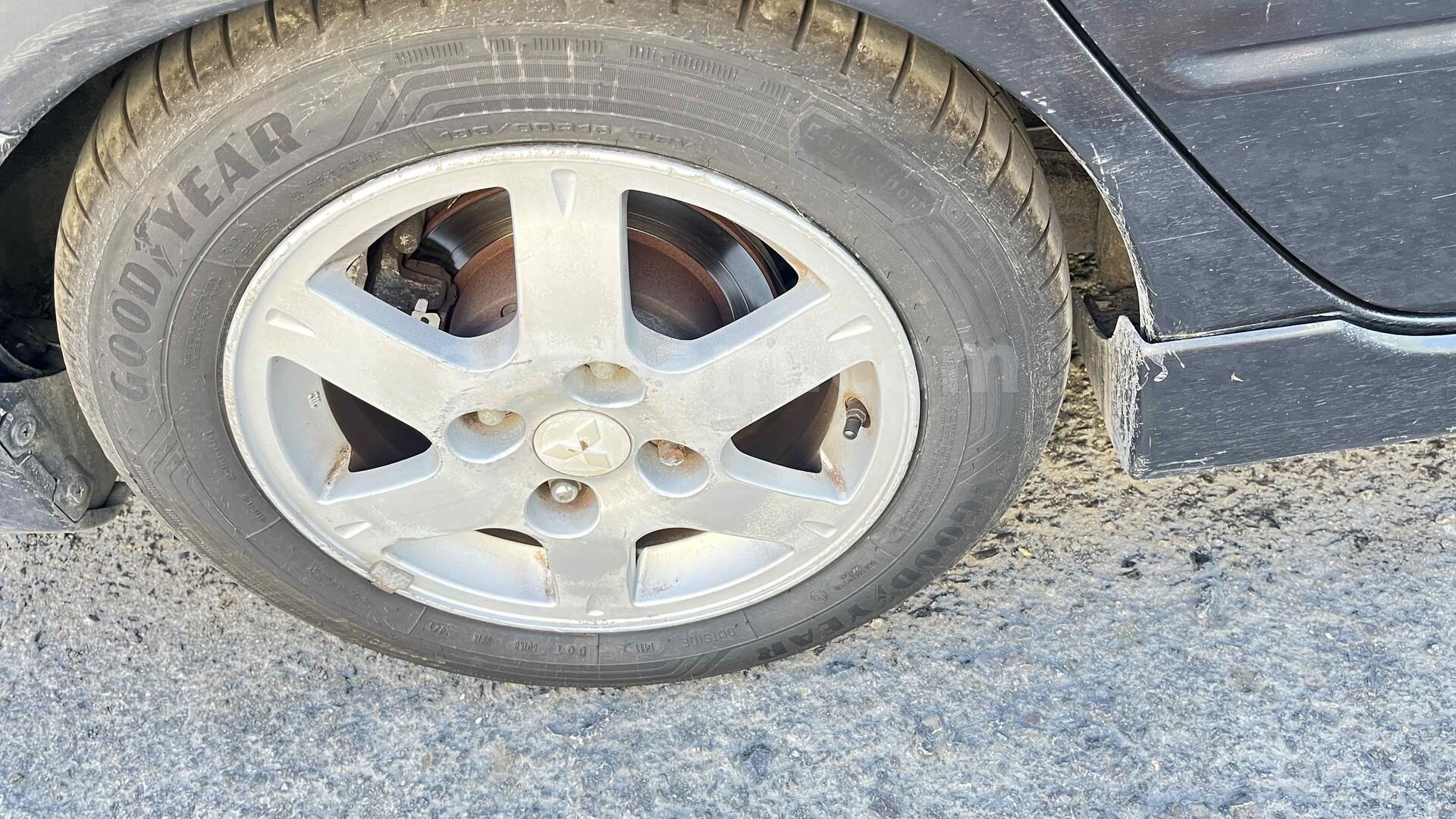 Sahibinden Mitsubishi Lancer 1.6 Comfort 2004 Model İstanbul 358.000 km Füme 5