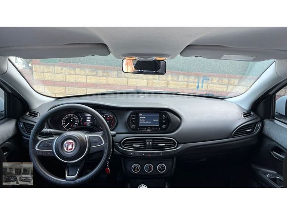 BOYASIZ. 40.500 KM DE . GÜVENLİK PAKETLİ.