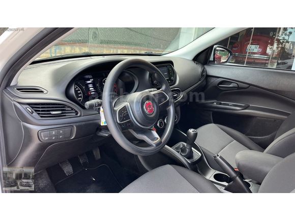 BOYASIZ. 40.500 KM DE . GÜVENLİK PAKETLİ.