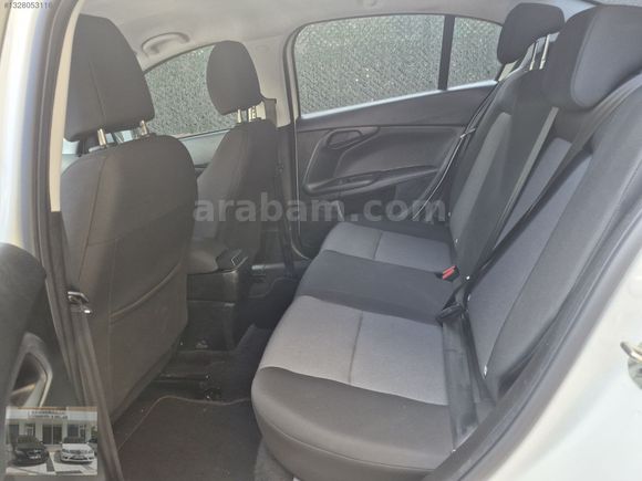 BOYASIZ. 40.500 KM DE . GÜVENLİK PAKETLİ.