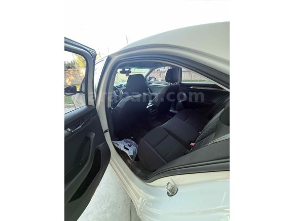 Sahibinden Skoda SuperB 1.6 TDI Active 2017 Model 