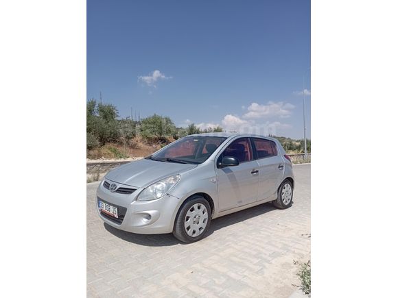 Sahibinden Hyundai i20 1.4 CRDi Team 2012 Model
