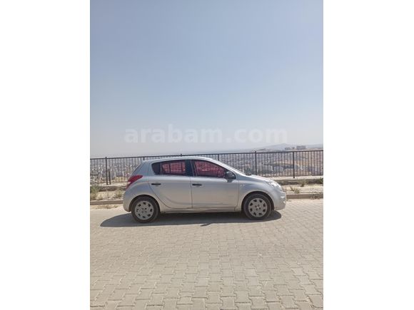 Sahibinden Hyundai i20 1.4 CRDi Team 2012 Model