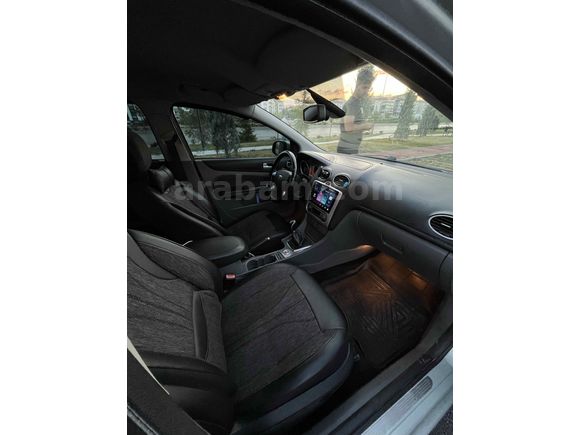 Sahibinden Ford Focus 1.6 TDCi Titanium 2011 Model 