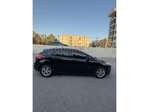 Sahibinden Ford Focus 1.6 TDCi Trend 2011 Model 