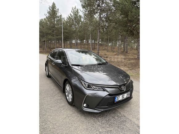 Sahibinden Toyota Corolla 1.5 Dream 2023 Model 