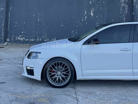 SKODA OCTAVİA 1.6 TDI ELAGANCE CR 2015 MODEL   