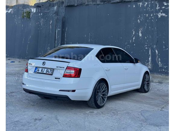 SKODA OCTAVİA 1.6 TDI ELAGANCE CR 2015 MODEL   