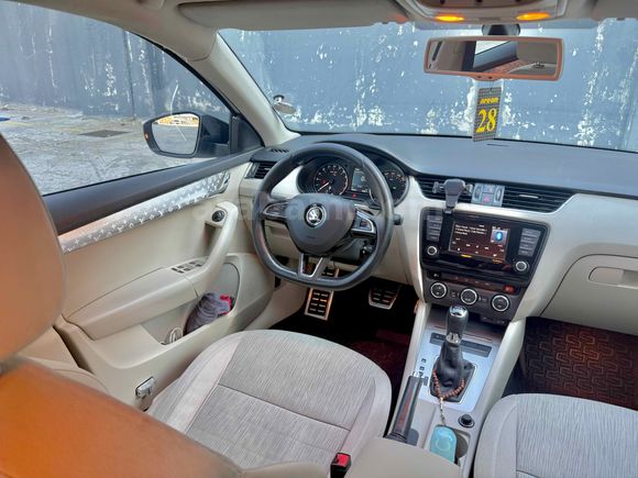 SKODA OCTAVİA 1.6 TDI ELAGANCE CR 2015 MODEL   