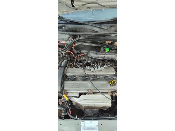 Sahibinden Ford Escort değişensiz 1.6 CLX 16 VALT2000 Model