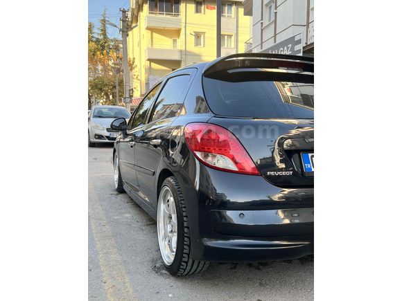 Sahibinden Peugeot 207 1.6 HDi Dynamic 2008 Model 