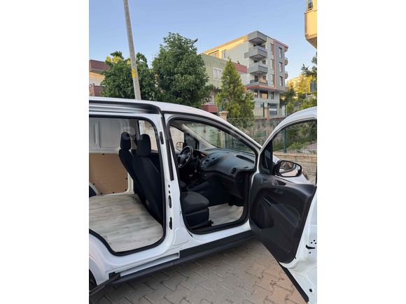 Sahibinden Ford Transit Courier 1.5 TDCi Trend 2023 Model 