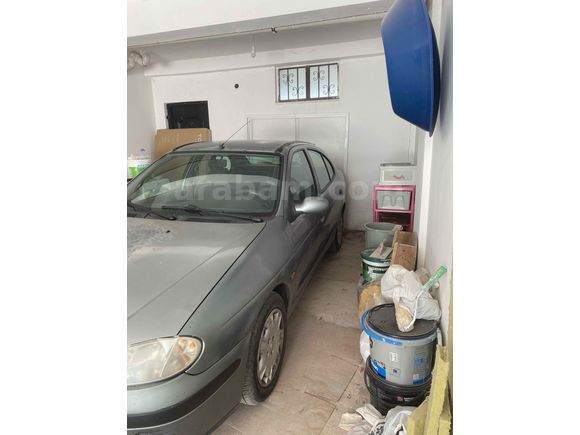  Megane 1.6  16 walf  89binde  2000 Model 