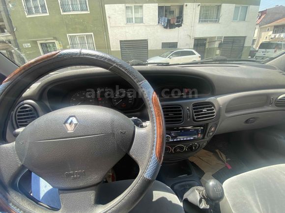  Megane 1.6  16 walf  89binde  2000 Model 