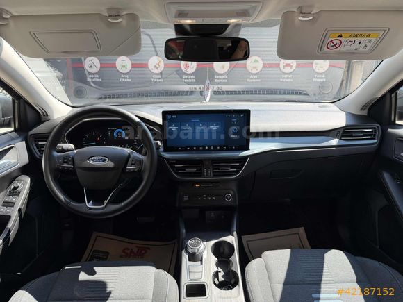 BOYASIZ*HATASIZ*FORD FOCUS ACTİVE STİL 22.000KM %20 İLKSAHİBİ