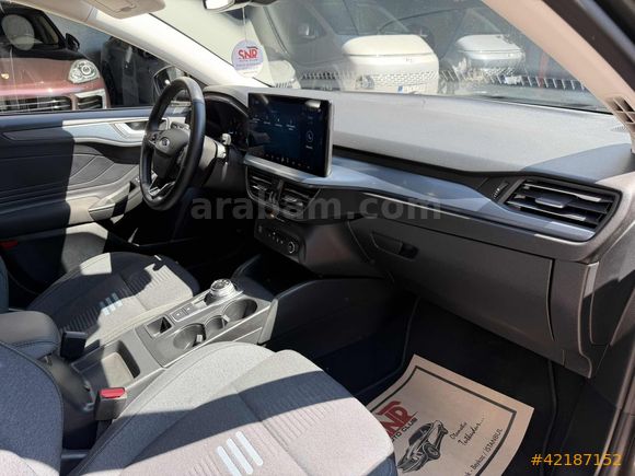 BOYASIZ*HATASIZ*FORD FOCUS ACTİVE STİL 22.000KM %20 İLKSAHİBİ
