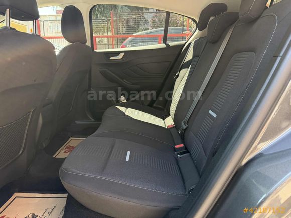 BOYASIZ*HATASIZ*FORD FOCUS ACTİVE STİL 22.000KM %20 İLKSAHİBİ