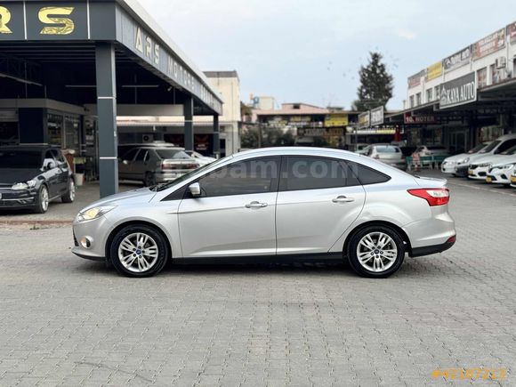 UMUT AUTO'DAN EMSALSİZ TEMİZLİKTE FOCUS III