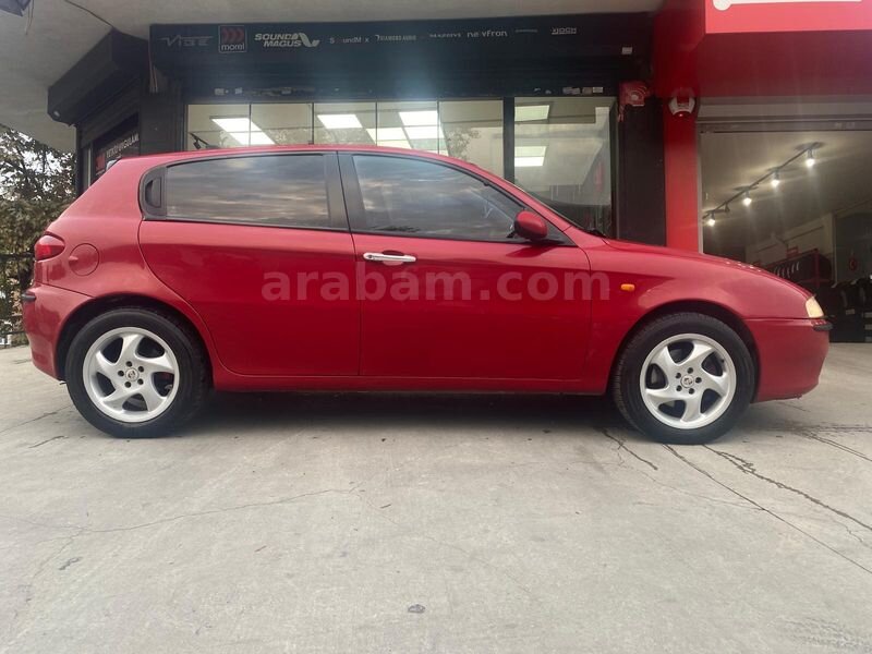 Sahibinden Alfa Romeo 147 1.6 TS Distinctive 2004 Model İstanbul 235.000 km Kırmızı