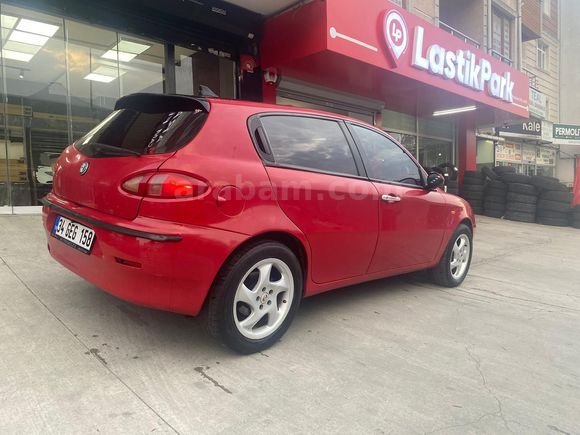 Sahibinden Alfa Romeo 147 1.6 TS Distinctive 2004 Model
