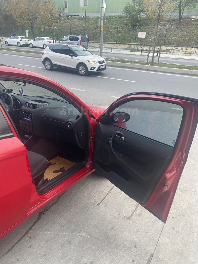 Sahibinden Alfa Romeo 147 1.6 TS Distinctive 2004 Model İstanbul 235.000 km Kırmızı 4