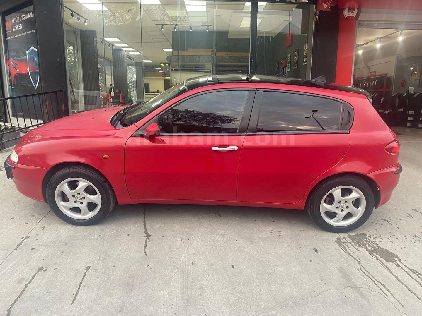 Sahibinden Alfa Romeo 147 1.6 TS Distinctive 2004 Model İstanbul 235.000 km Kırmızı 3