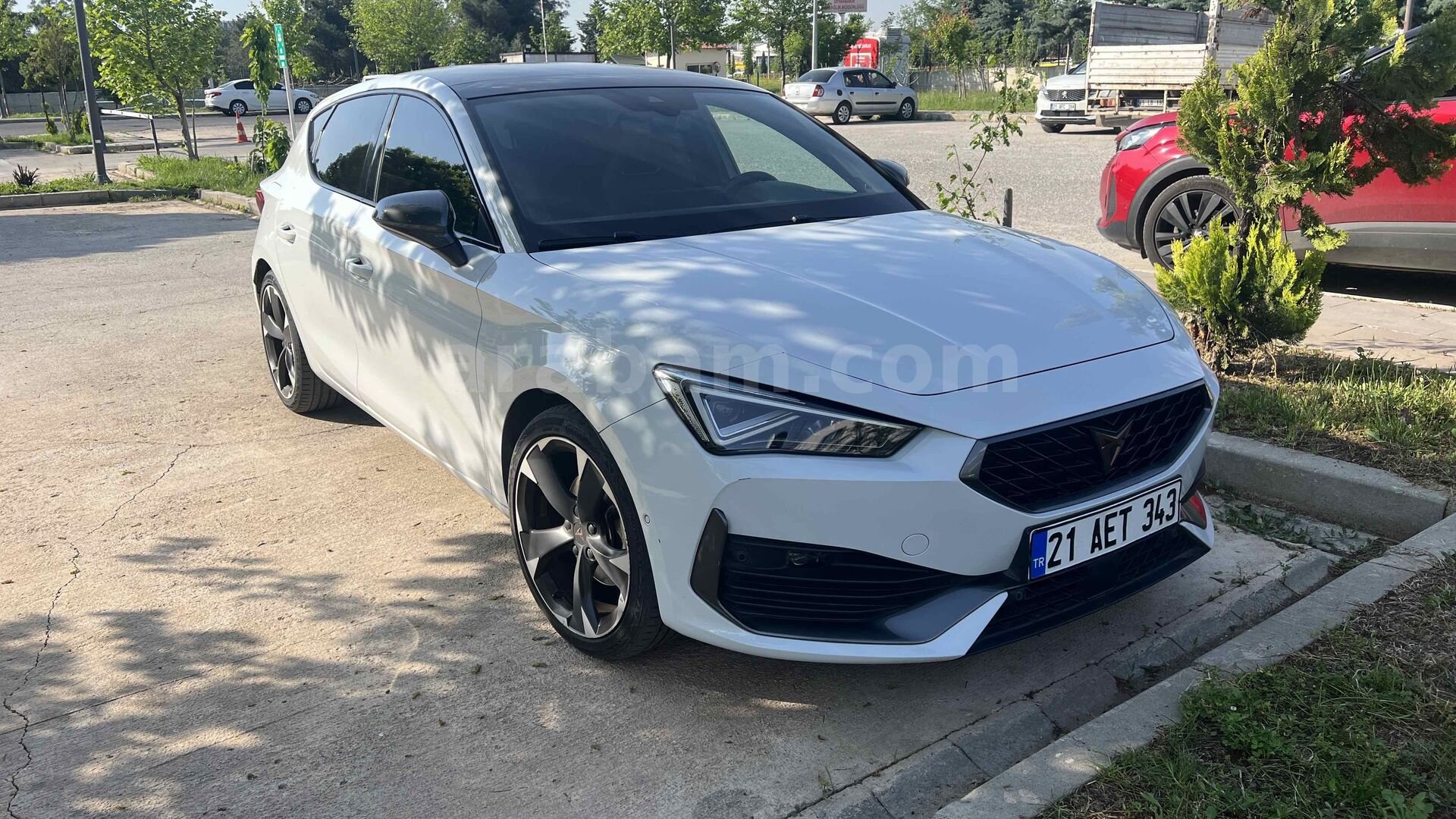 Sahibinden Cupra Leon 1.5 eTSI Standart 2023 Model Diyarbakır 47.000 km Beyaz 2