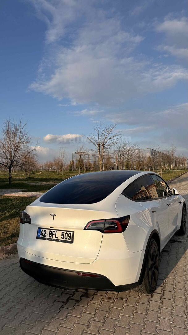 Sahibinden Tesla Model Y Standart (Juniper) 2024 Model Konya 46.000 km Beyaz 3