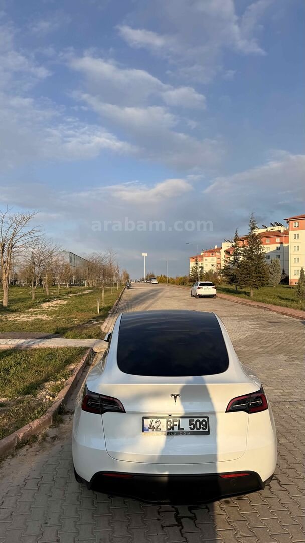 Sahibinden Tesla Model Y Standart (Juniper) 2024 Model Konya 46.000 km Beyaz 4