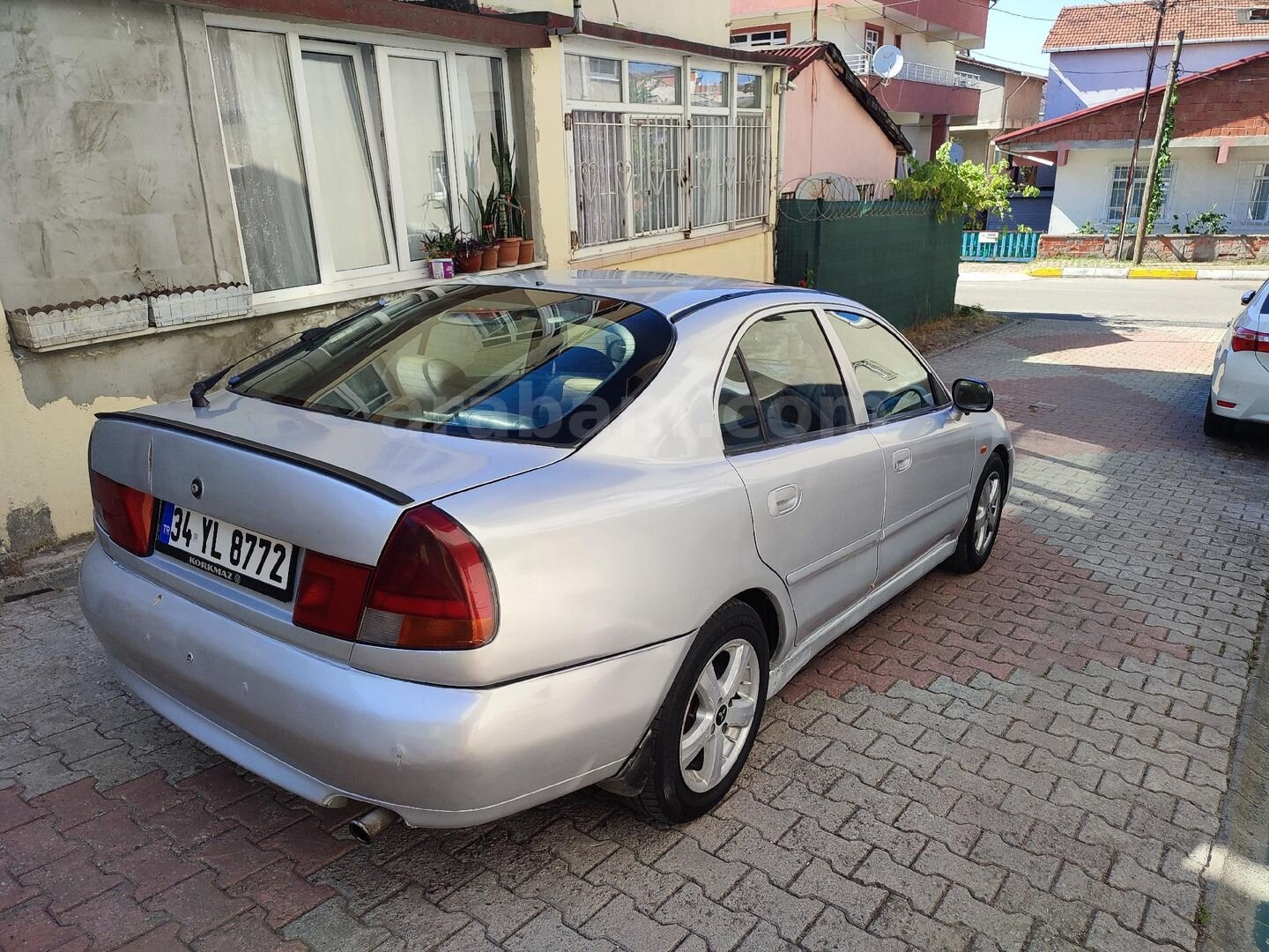 Sahibinden Mitsubishi Carisma 1.6 GLX 1999 Model İstanbul 433.000 km Gri (Gümüş) 4