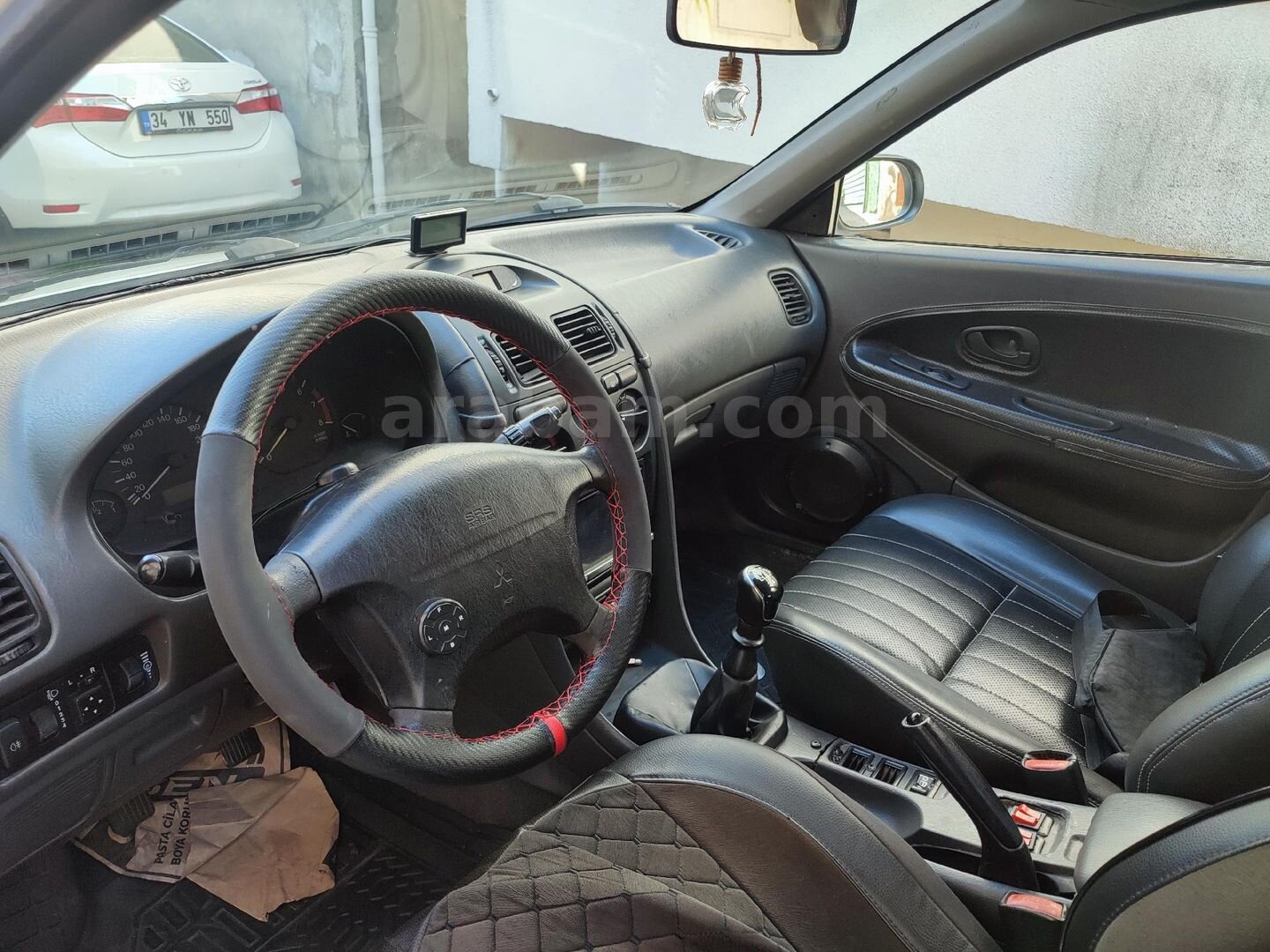 Sahibinden Mitsubishi Carisma 1.6 GLX 1999 Model İstanbul 433.000 km Gri (Gümüş) 7