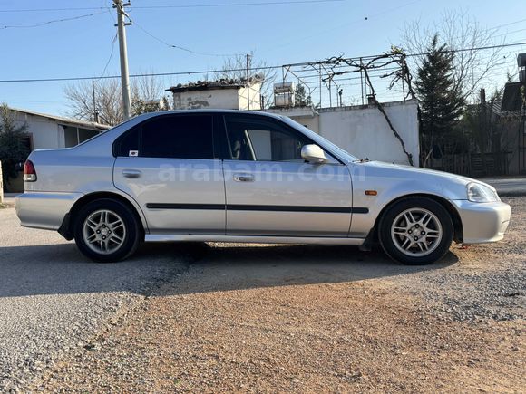 Sahibinden Honda Civic 1.6 i ES 2000 Model 