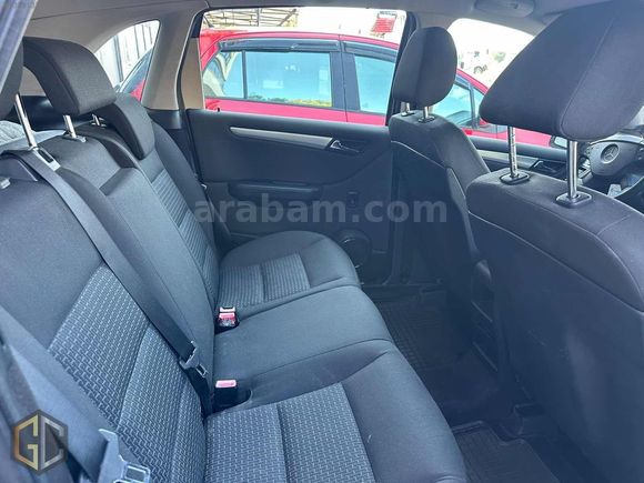 2009 180 km Dizel Otomatik B180 CDİ Tertemiz
