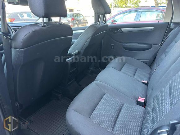 2009 180 km Dizel Otomatik B180 CDİ Tertemiz