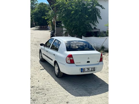 Sahibinden Renault Clio 1.4 RNA 2000 Model 310binde Değişensiz klimalı