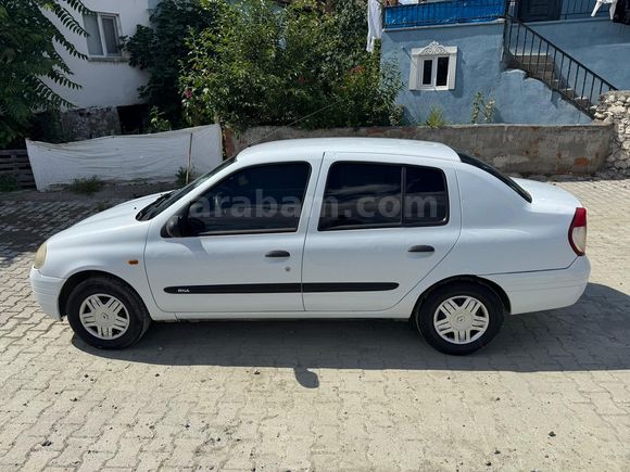 Sahibinden Renault Clio 1.4 RNA 2000 Model 310binde Değişensiz klimalı