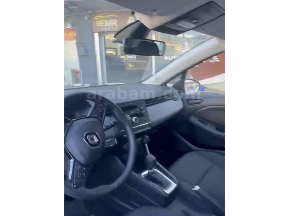 Sahibinden Renault Clio 1.0 TCe Evolution 2023 Model 