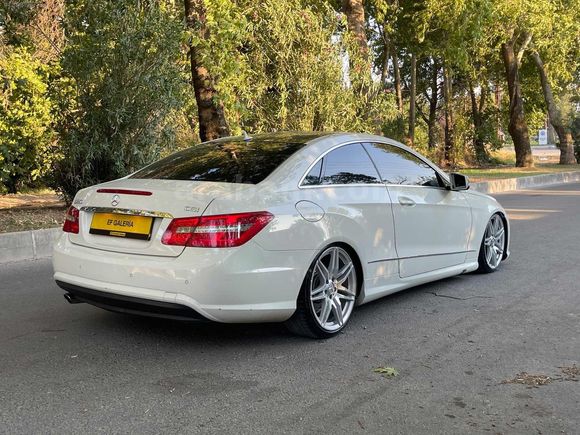 MERCEDES-BENZ E 250CGI HARMAN KARDON DEĞİŞENSİZ 220BİN KM'dee..!