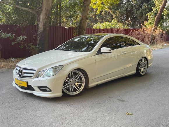 MERCEDES-BENZ E 250CGI HARMAN KARDON DEĞİŞENSİZ 220BİN KM'dee..!