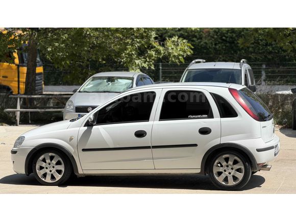 Sahibinden Opel Corsa 1.0 Essentia 2005 Model 