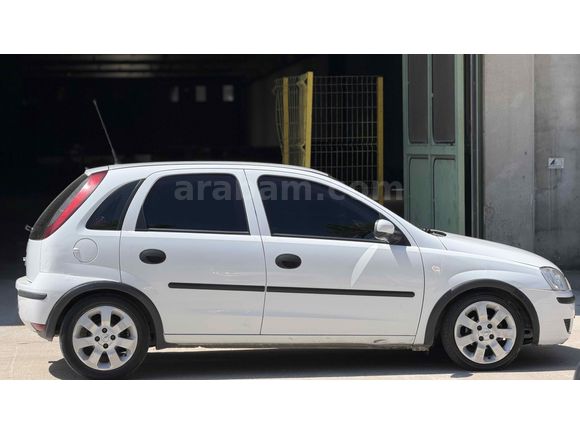 Sahibinden Opel Corsa 1.0 Essentia 2005 Model 