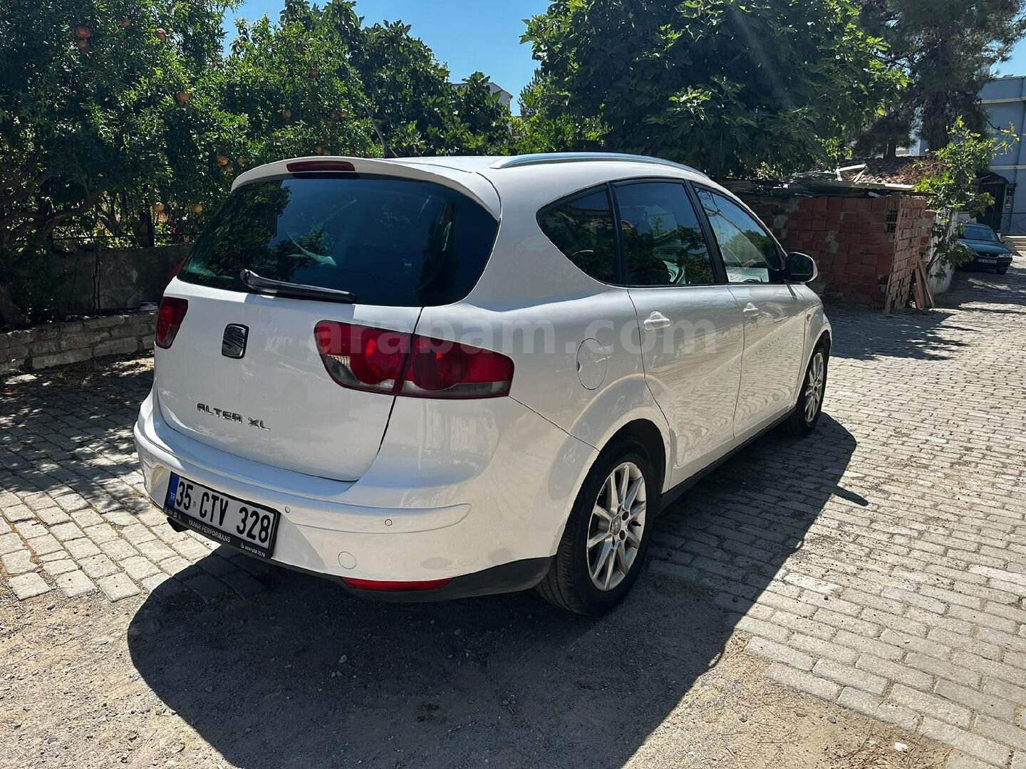 Sahibinden Seat Altea 1.6 TDI Style XL 2012 Model İzmir 375.000 km Beyaz 7