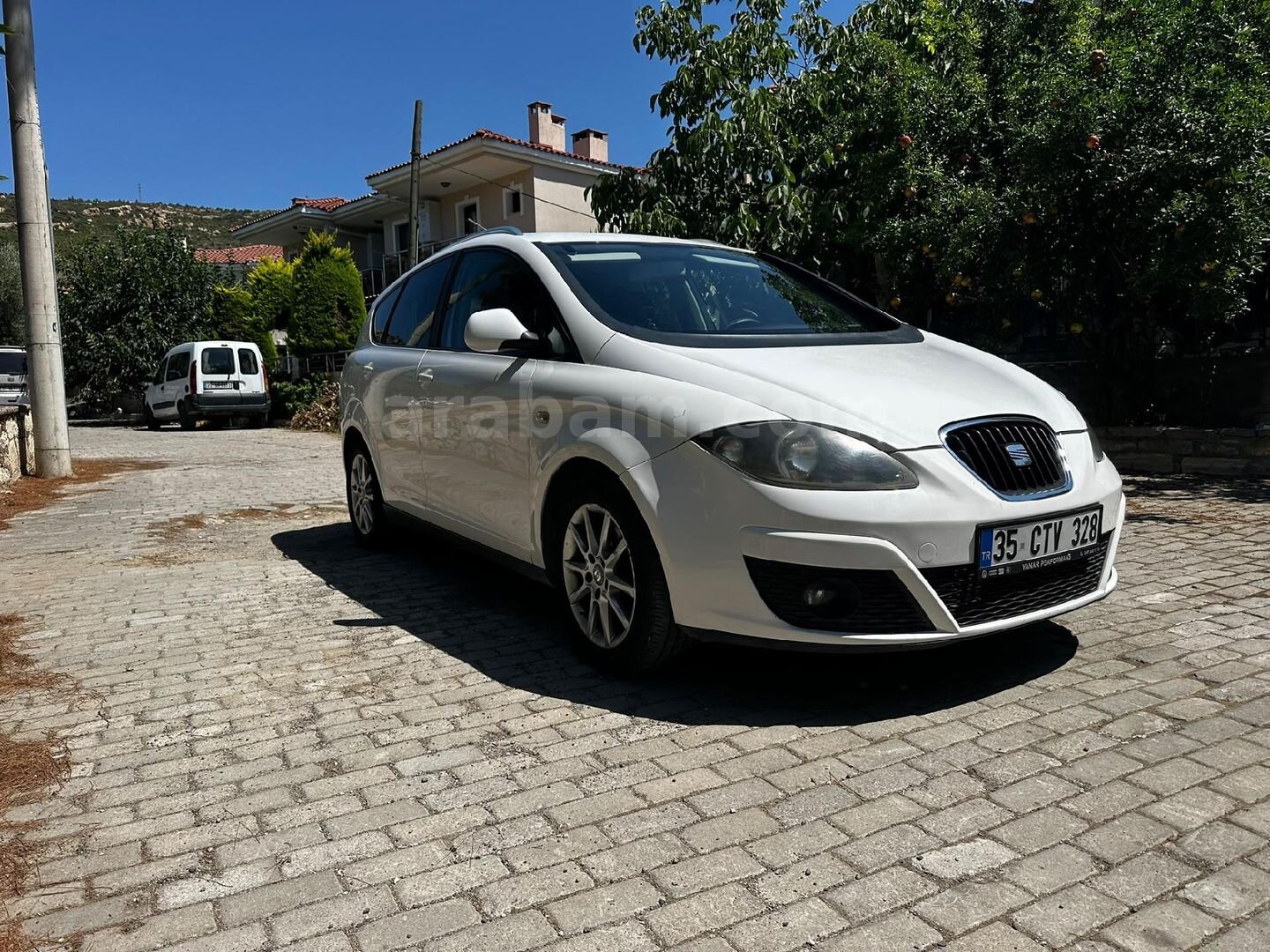 Sahibinden Seat Altea 1.6 TDI Style XL 2012 Model İzmir 375.000 km Beyaz 2